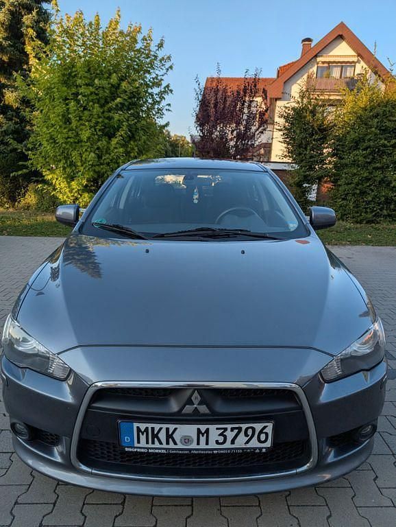 Grau Gebraucht 2012 Mitsubishi Lancer Invite Limousine | 3.980 € (Guter Preis) - Bild 1/4