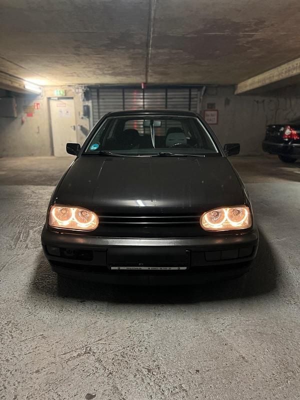 Schwarz Gebraucht 1994 VW Golf III Kleinwagen | 2.500 € - Bild 1/4