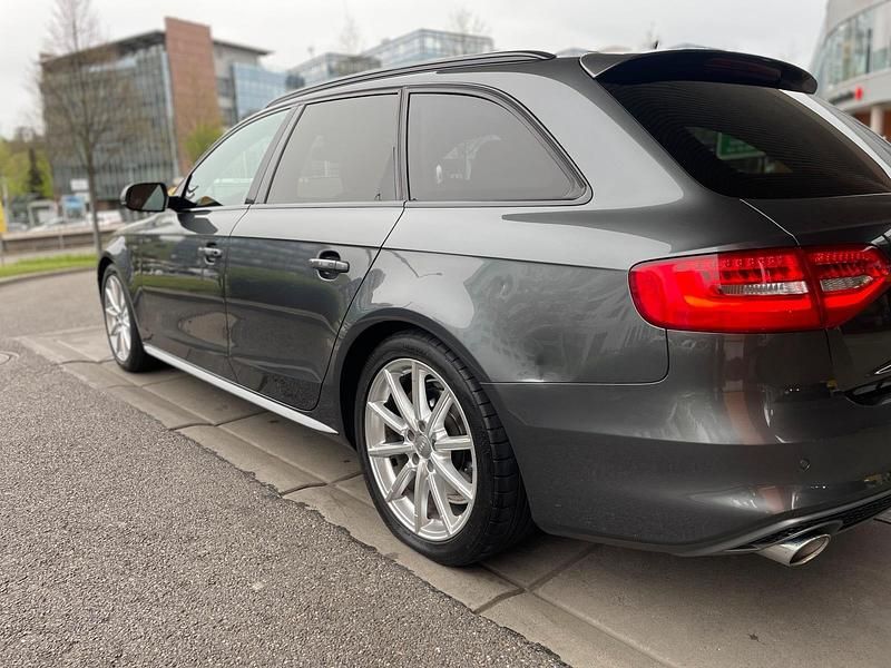 Gebraucht Audi A4 S-Line 204 PS (150 kW) 2015 Kombi