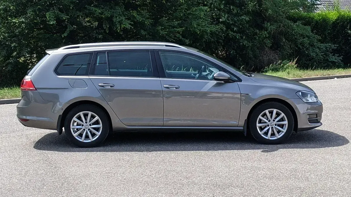 Gebraucht VW Golf VII LOUNGE 150 PS (110 kW) 2016 Grau Kombi