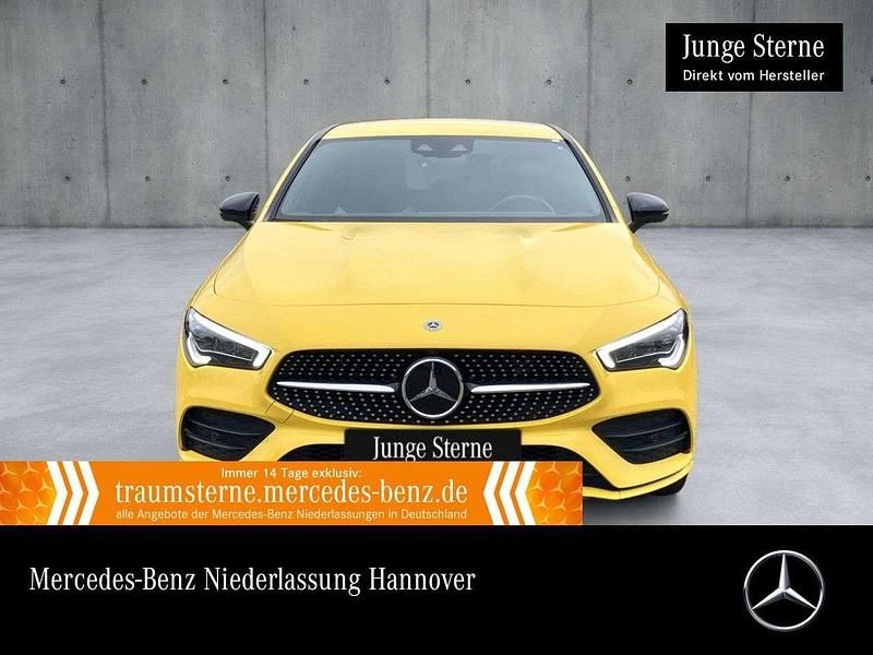 Sonnengelb Gebraucht 2022 Mercedes CLA250e AMG Limousine | 29.890 € (Fairer Preis) - Bild 1/3