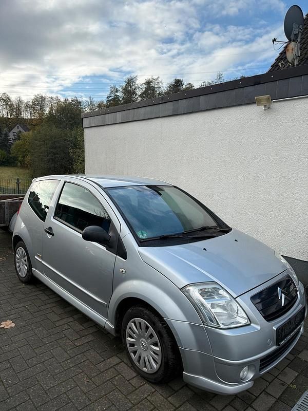 Silber Gebraucht 2005 Citroën C2 VTR Sport Kleinwagen | 3.000 € (Etwas zu teuer) - Bild 1/4