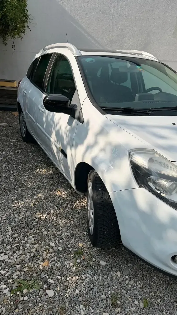 Gebraucht Renault Clio GrandTour 75 PS (55 kW) 2010 Weiß Kombi