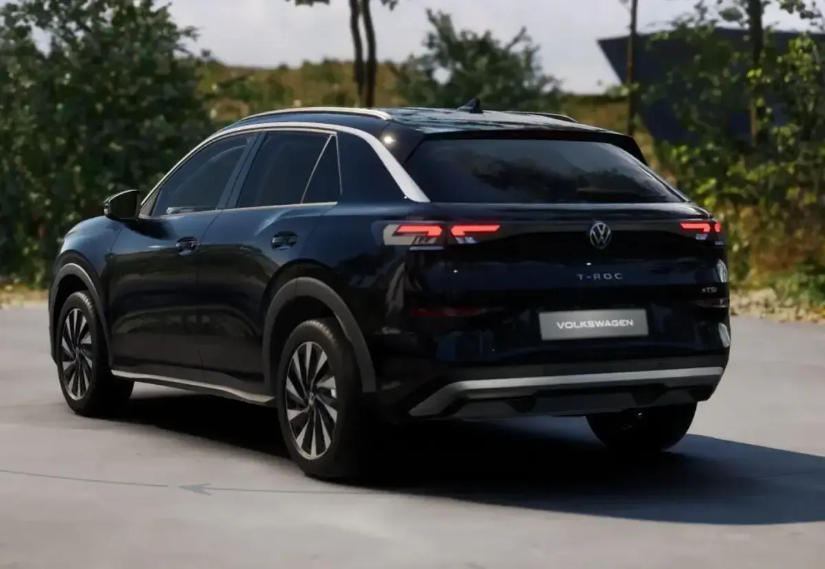 Neu VW T-Roc Life 150 PS (110 kW) 2026 Grenadillschwarz metallic SUV