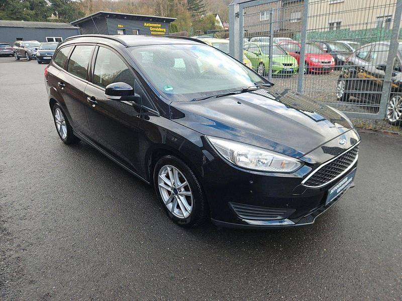 Usata Ford Focus 101 CV (74 kW) 2017 Nero Station wagon