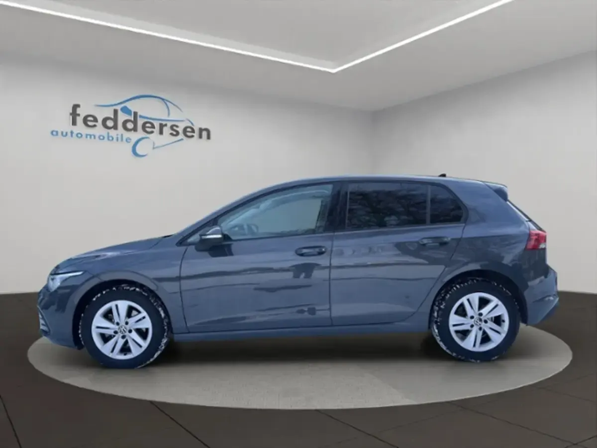 Gebraucht VW Golf VIII Life 131 PS (96 kW) 2023 Limousine