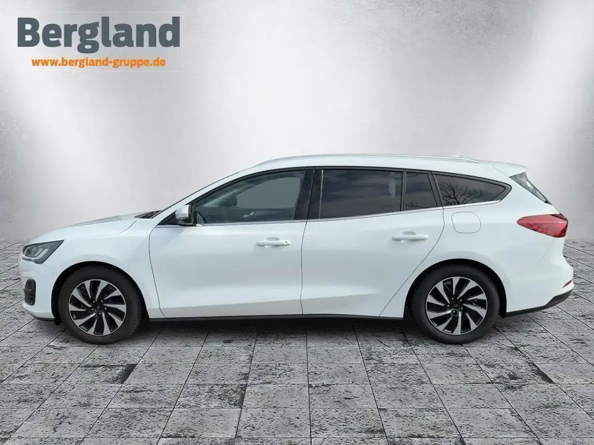 Używany Ford Focus Titanium 116 KM (85 kW) 2024 Biały Kombi
