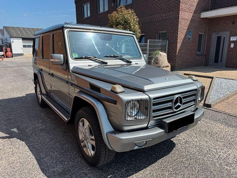 Silber Gebraucht 2012 Mercedes G350 SUV | 38.699 € - Bild 1/4