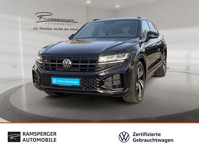 Schwarz (grenadillschwarz metallic) Gebraucht 2024 VW Touareg R-line SUV | 69.890 € (Fairer Preis) - Bild 1/4