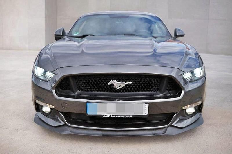 Gebraucht Ford Mustang GT 421 PS (309 kW) 2017 Magnetic grey Coupé