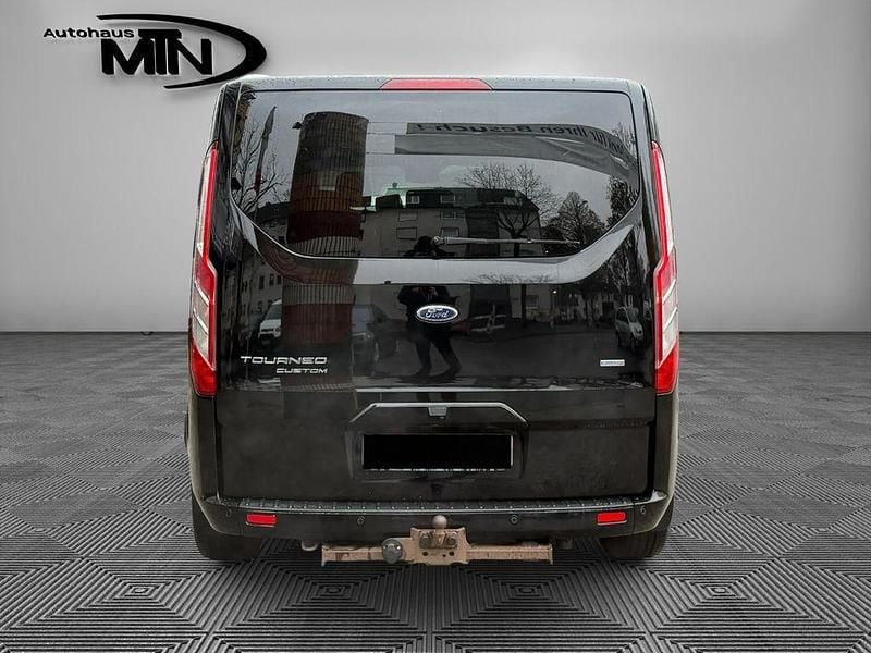 Gebraucht Ford Tourneo Custom 170 PS (125 kW) 2018 Schwarz Van