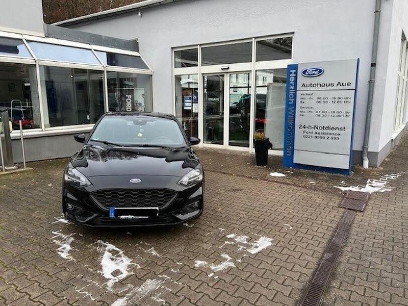 Gebraucht Ford Focus ST-Line 150 PS (110 kW) 2019 Schwarz Limousine