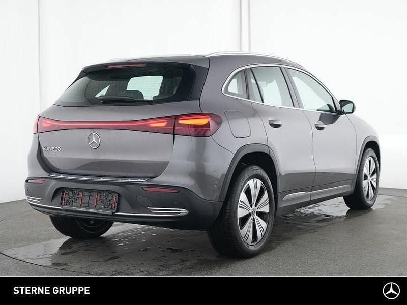 Gebraucht Mercedes EQA250 Progressive 139 kW (190 PS) 2024 lack mountaingrau SUV