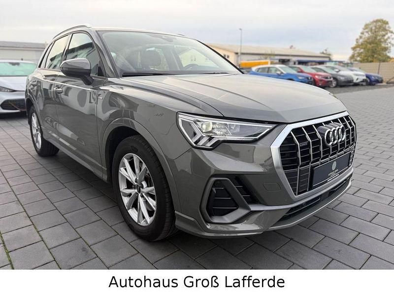 Grau Gebraucht 2023 Audi Q3 S-Line SUV | 35.490 € (Guter Preis) - Bild 1/4