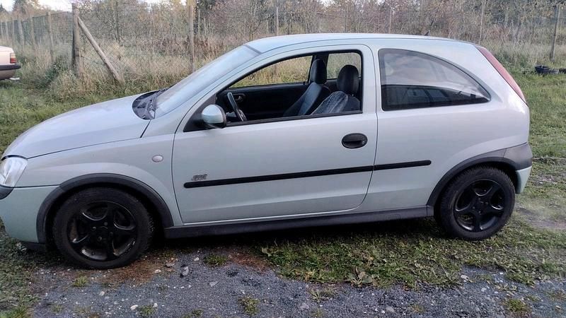 Gebraucht Opel Corsa 90 PS (66 kW) 2000 Grau Kleinwagen
