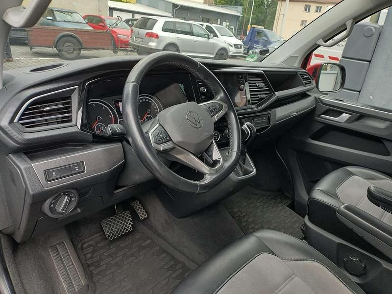 Second-hand VW Multivan Generation Six 204 CP (150 kW) 2021 Roșu Monovolum