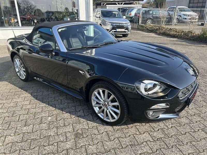 Gebraucht Fiat 124 Spider Lusso 140 PS (102 kW) 2017 Schwarz Cabrio