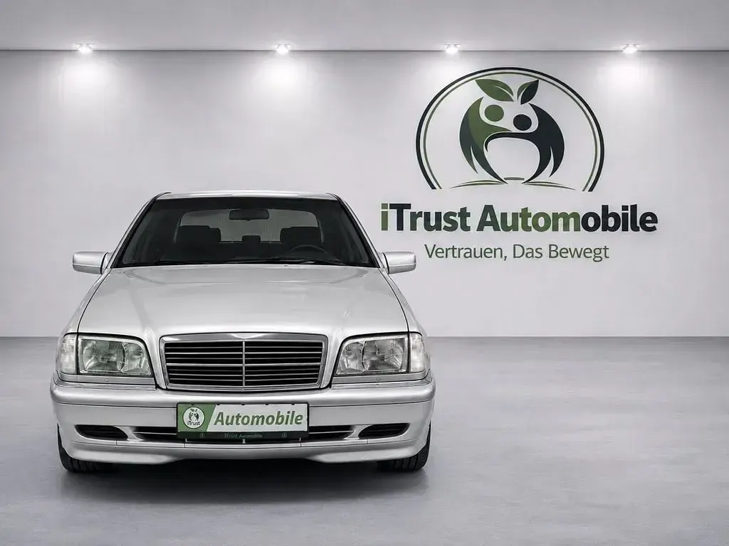 Gebraucht Mercedes C220 Elegance 125 PS (91 kW) 1999 Silber Limousine