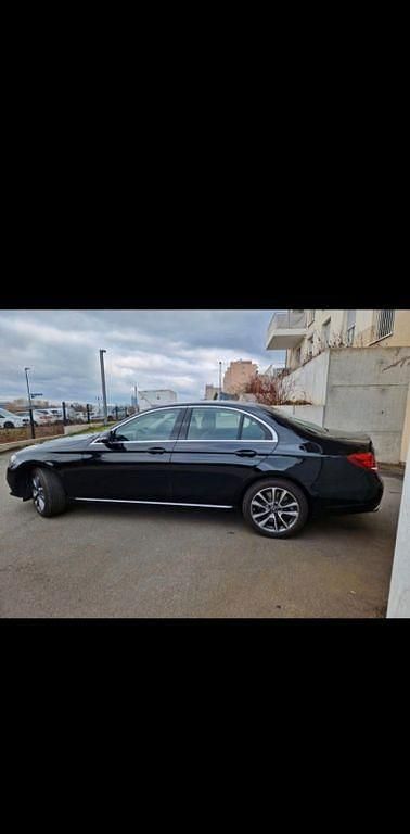 Gebraucht Mercedes E400 Avantgarde 333 PS (244 kW) 2017 Schwarz Limousine