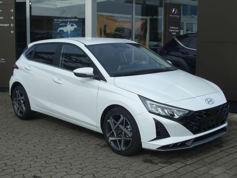 Weiss Neu 2025 Hyundai i20 Prime Kleinwagen | 23.990 € (Etwas zu teuer) - Bild 1/4