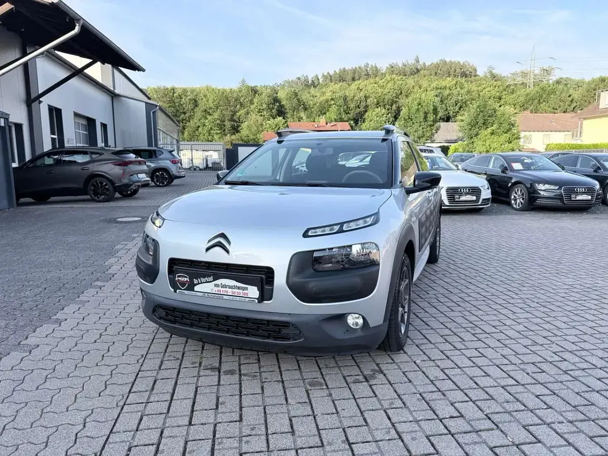 Gebraucht Citroën C4 SELECTION 99 PS (72 kW) 2016 Lackierung aluminiumgrau/met SUV