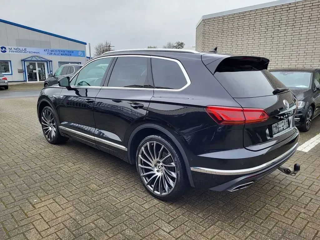 Gebraucht VW Touareg 286 PS (210 kW) 2018 Schwarz SUV