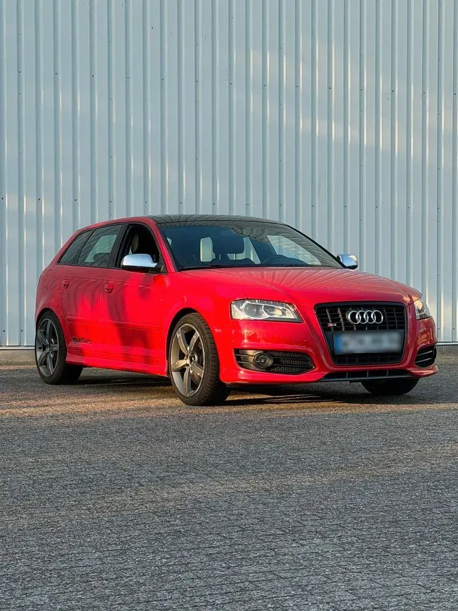 Gebraucht Audi S3 Sport 265 PS (194 kW) 2011 Rot Kleinwagen