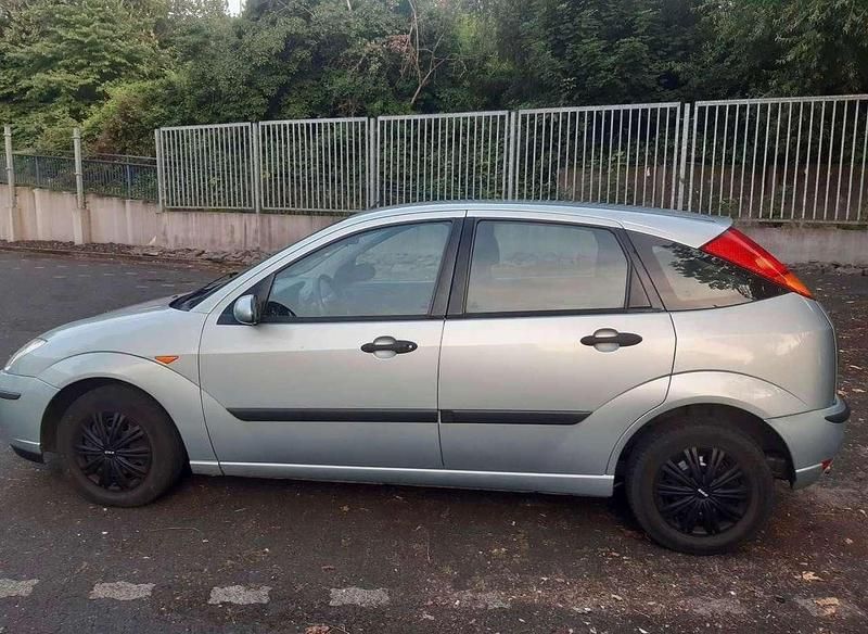 Gebraucht Ford Focus Trend 101 PS (74 kW) 2004 Limousine