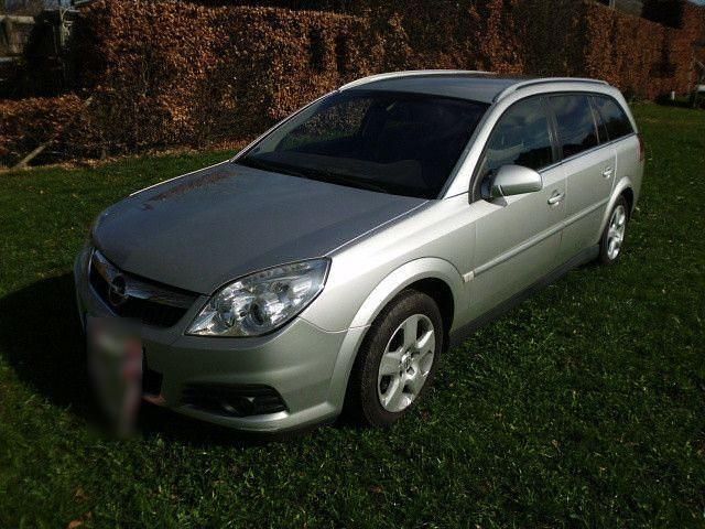 Second-hand Opel Vectra 140 CP (102 kW) 2007 Argintiu Break