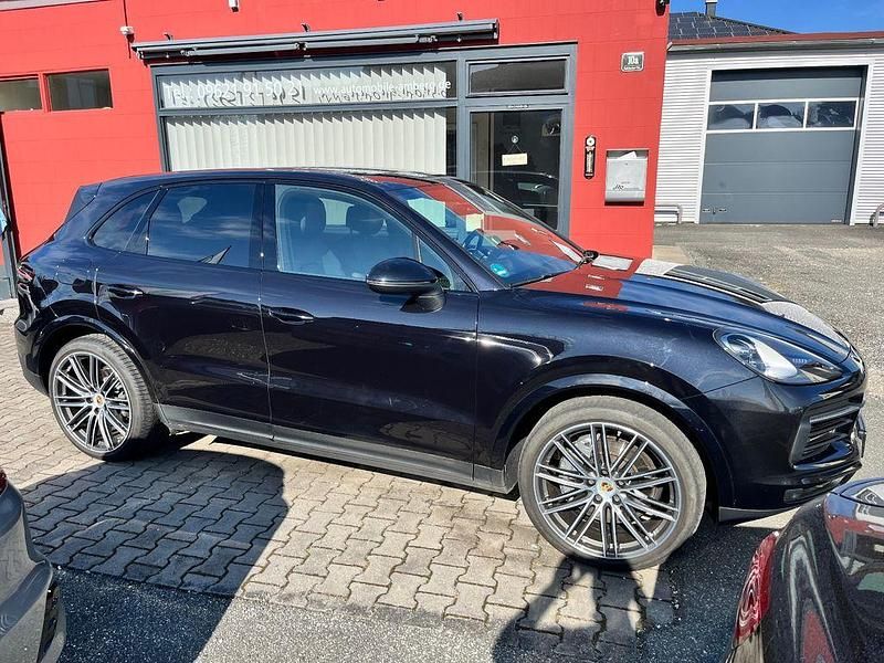 Gebraucht Porsche Cayenne S 441 PS (324 kW) 2020 Schwarz SUV
