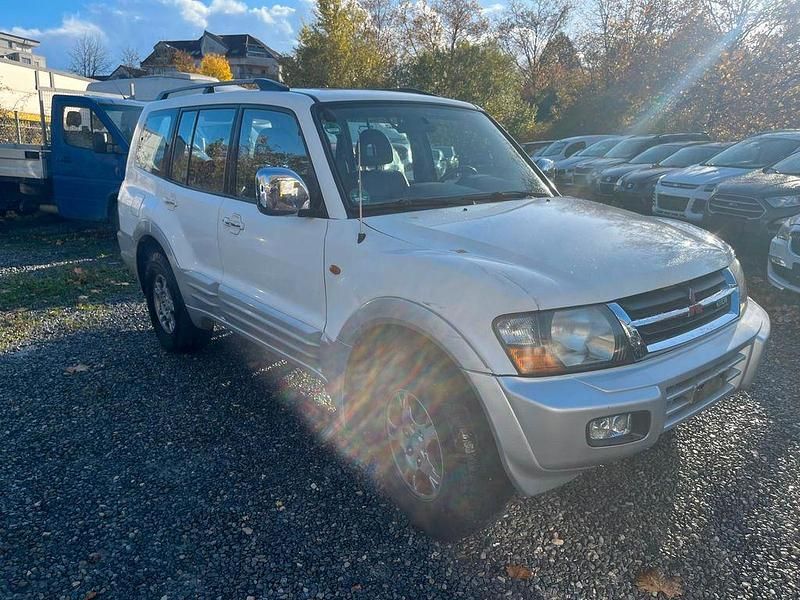 Gebraucht Mitsubishi Pajero Elegance 203 PS (149 kW) 2001 Weiß SUV