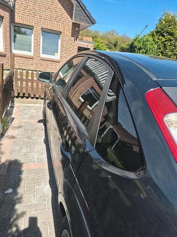 Usata Ford Focus 101 CV (74 kW) 2009 Nero Berlina