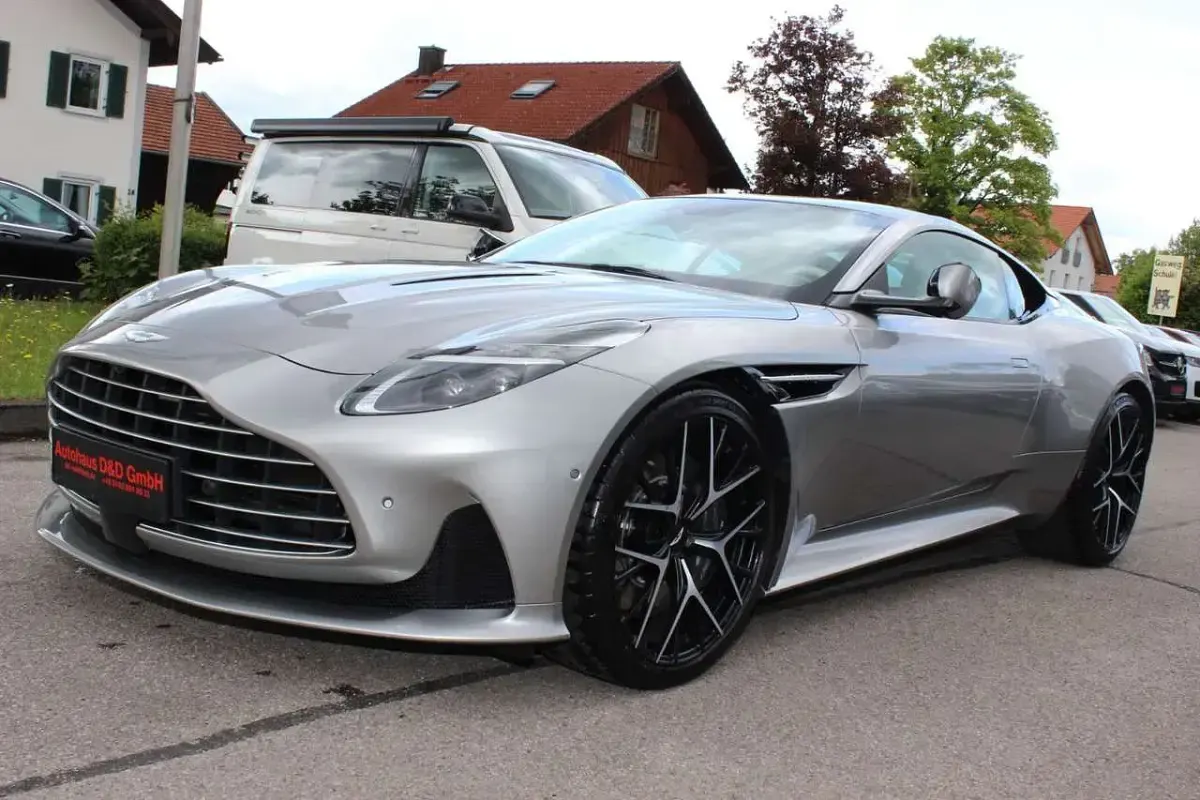 Occasion Aston Martin DB12 680 ch (500 kW) 2026 Argent Coupé