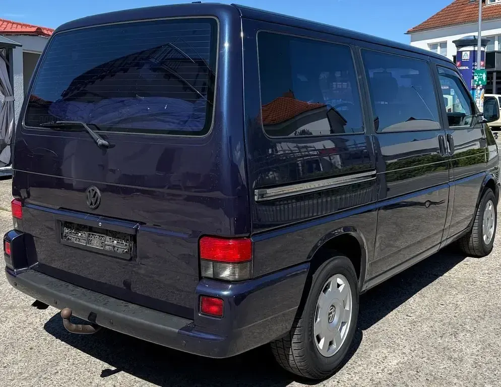 Gebraucht VW Multivan 102 PS (75 kW) 1997 Blau Van / Kleinbus