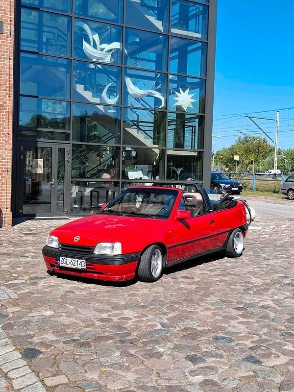 Rot Gebraucht 1992 Opel Kadett Cabrio | 2.900 € - Bild 1/4