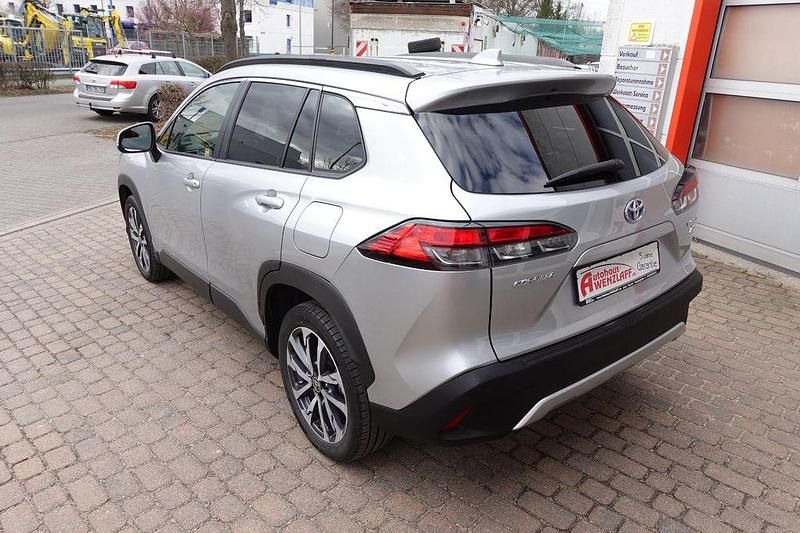 Gebraucht Toyota Corolla Cross Team 197 PS (144 kW) 2023 Silber SUV