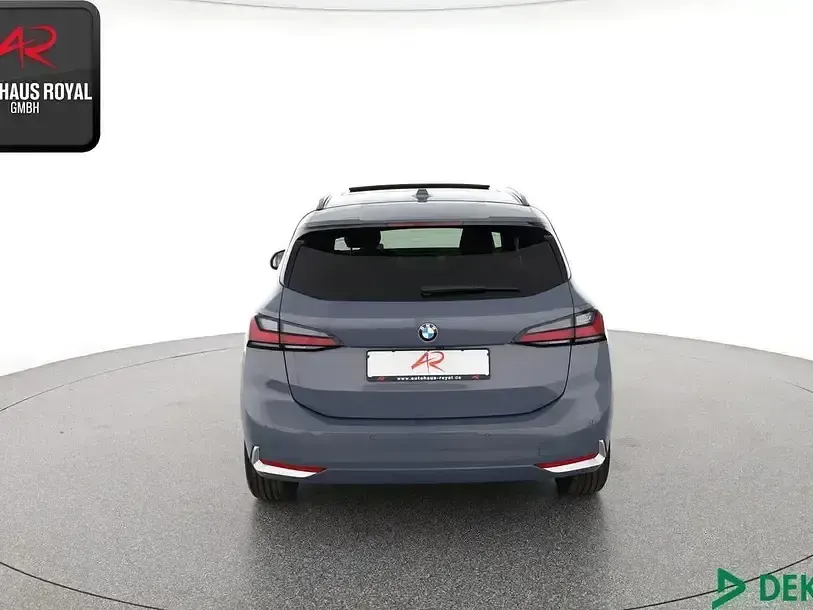 Używany BMW 220 Active Tourer Shadowline 170 KM (125 kW) 2022 Brązowy Minivan
