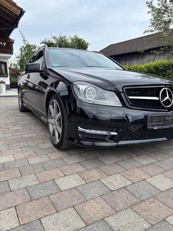 Schwarz Gebraucht 2012 Mercedes C250 Avantgarde Kombi | 9.500 € (Fairer Preis) - Bild 1/4