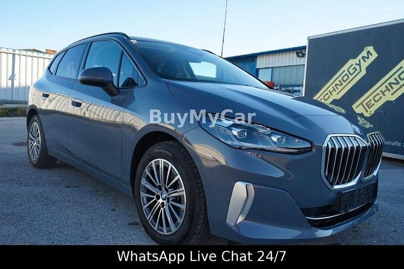 Grau Gebraucht 2025 BMW 218 Active Tourer Luxury Line Van / Kleinbus | 30.900 € (Guter Preis) - Bild 1/4