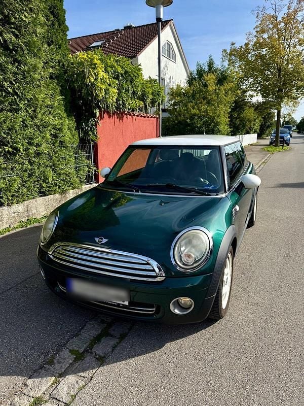 Grün Gebraucht 2009 Mini Cooper Kleinwagen | 4.999 € (Fairer Preis) - Bild 1/4