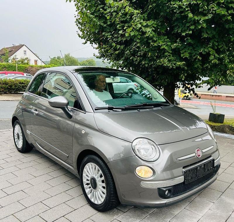 Grau Gebraucht 2012 Fiat 500 Lounge Kleinwagen | 7.300 € (Guter Preis) - Bild 1/4