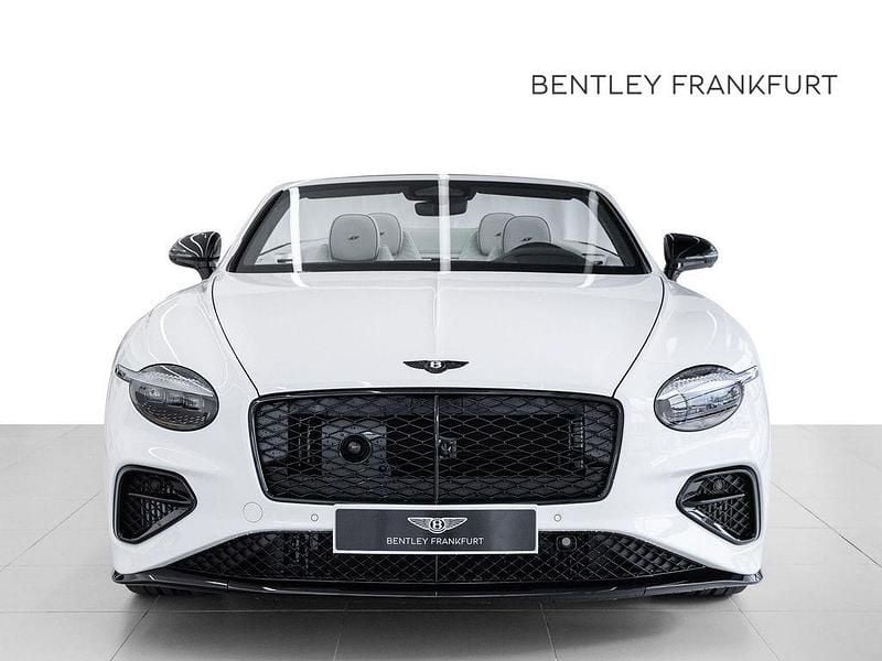 Neu Bentley Continental 680 PS (500 kW) 2026 Weiß Cabrio