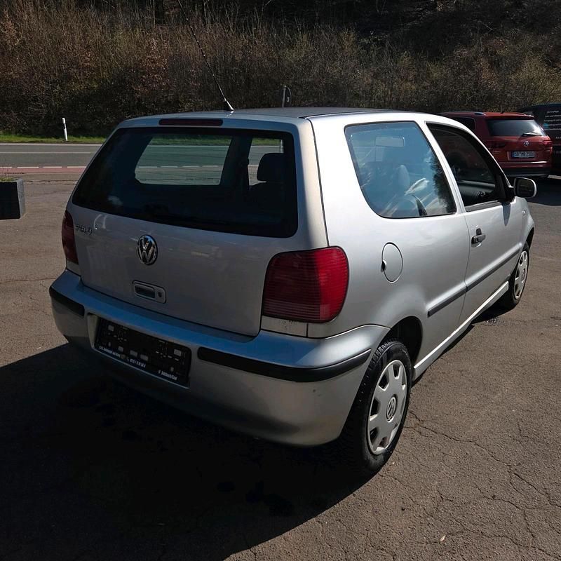 Gebraucht VW Polo 60 PS (44 kW) 2001 Silber Kleinwagen
