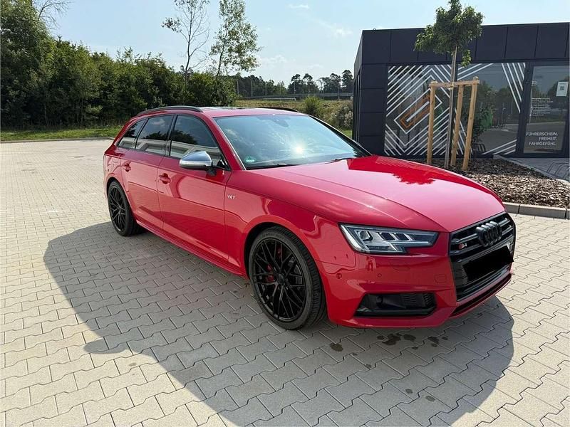 Rot Gebraucht 2018 Audi S4 Kombi | 36.000 € (Fairer Preis) - Bild 1/4