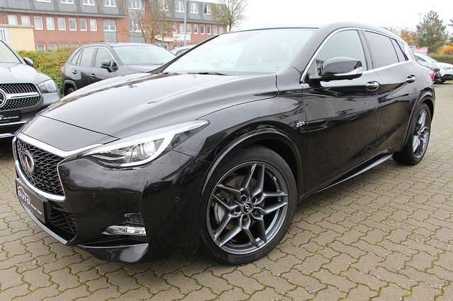 Schwarz Gebraucht 2019 Infiniti Q30 Sport Tech Kleinwagen | 27.990 € - Bild 1/4