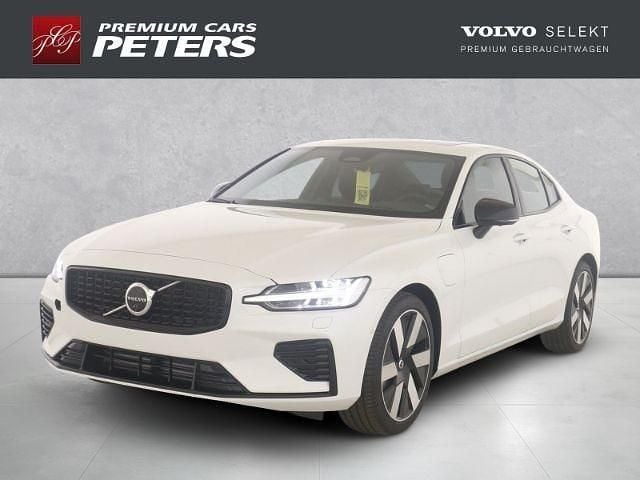 Weiss Gebraucht 2024 Volvo S60 Ultimate Limousine | 39.999 € (Guter Preis) - Bild 1/3