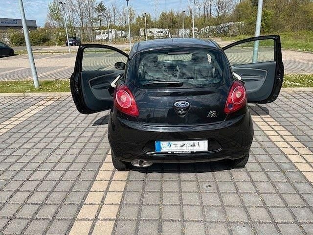 Second-hand Ford Ka 69 CP (50 kW) 2013 Negru Hatchback
