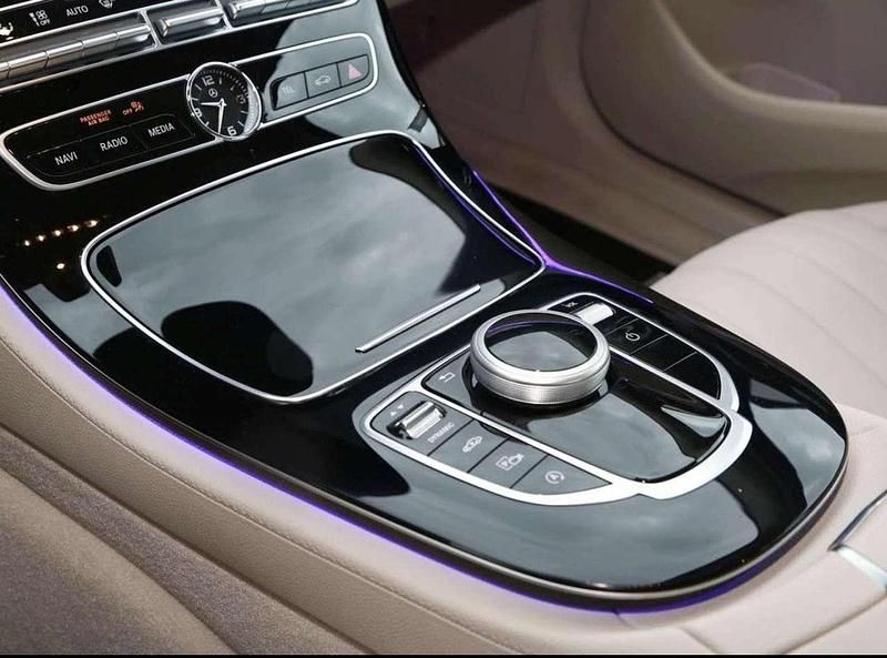 Gebraucht Mercedes E250 Exclusive 211 PS (155 kW) 2018 Blau Limousine