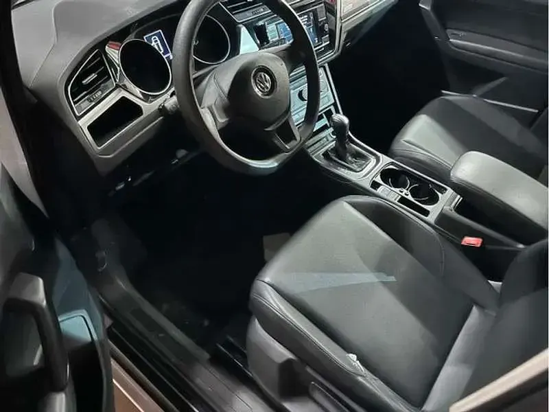 Gebraucht VW Touran Comfortline 116 PS (85 kW) 2020 Weiß Van / Kleinbus