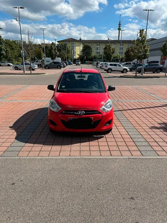 Rot Gebraucht 2013 Hyundai i10 Classic Kleinwagen | 2.600 € (Guter Preis) - Bild 1/4